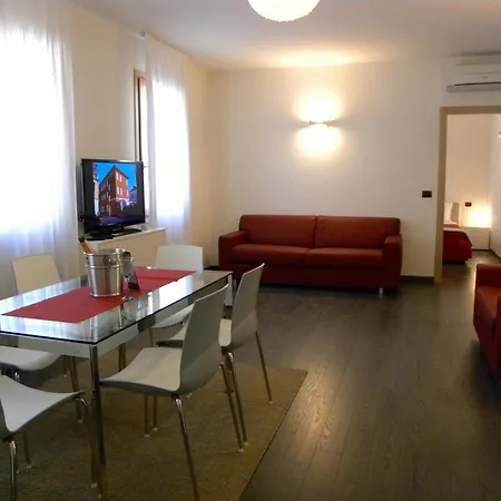 Venice Dante Apartman *