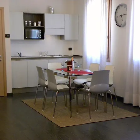 Venice Dante Apartman Mestre