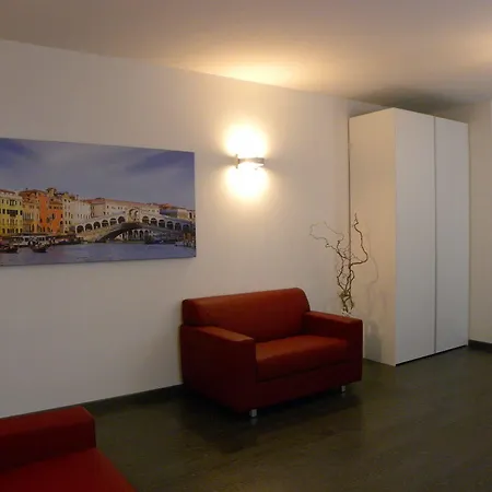 Venice Dante Apartman *