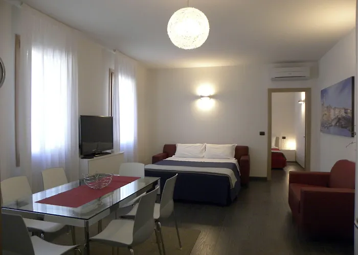 Venice Dante Апартаменты Местре