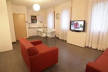 Venice Dante Местре